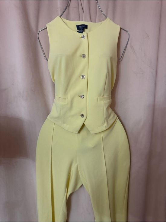 New York & Company Pants - New York & Company Lemon Yellow Sleeveless Straight-Leg Jumpsuit size 10